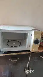 Microwave oven