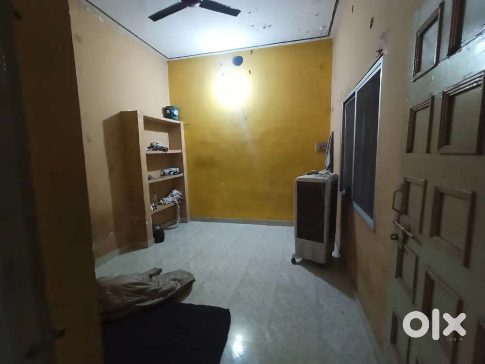 Beachlor are first priority/ one room available for beachlor also