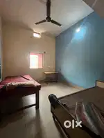 Room rent me dena hai
