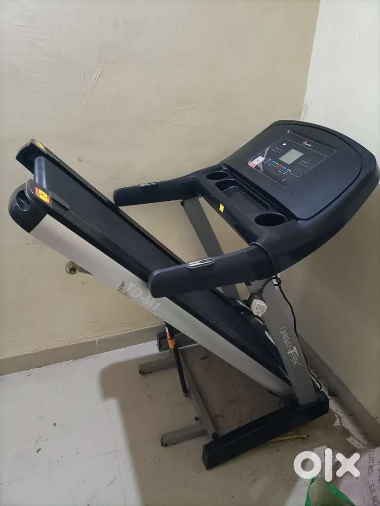 Treadmill for sell power max td m1 2HP 4HP peak pre installed