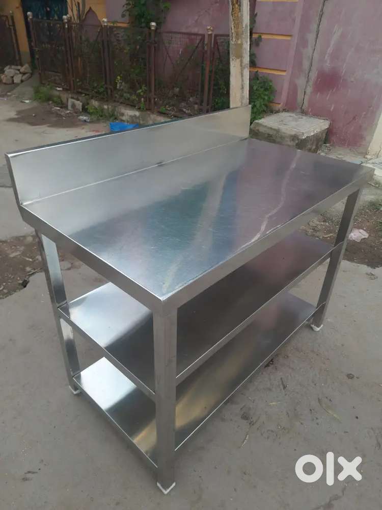 stainless steel work table or service table (Brand-New) For Sale