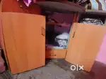 Computer table