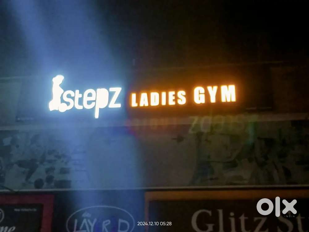 Wanted Gym Lady Trainer.