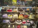 4 Ft Ac Cake Counter for Sell