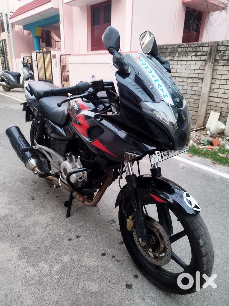 BAJAJ PULSAR 220 F