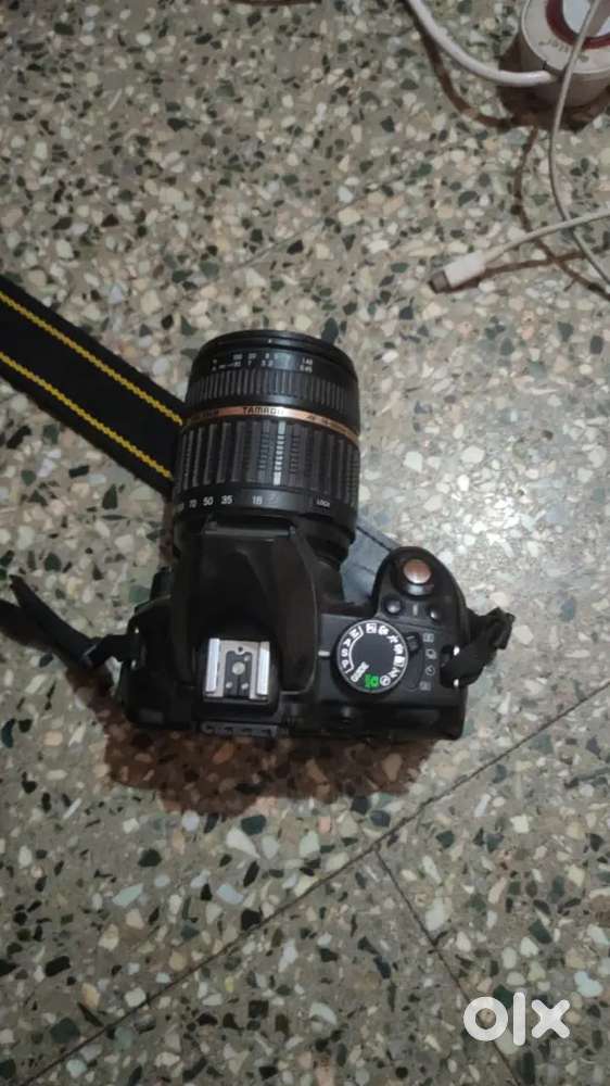 Only display broken but i give my personal lence and card reader