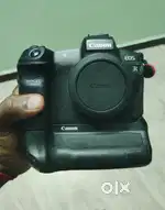canon eos r with battery grip