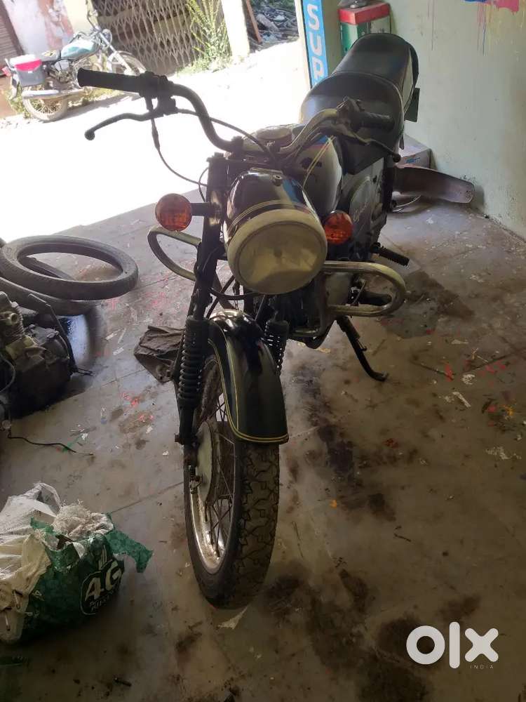 Rajdoot bike full condition only RC Book