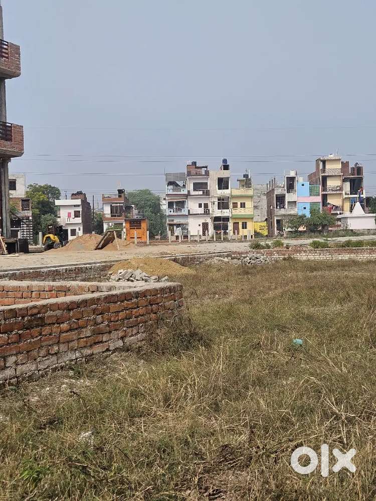 कोयला नगर मे प्लाट ले 60 फ़ीट रोड पे प्राइम लोकेशन मे तुरंत रहने योग्य