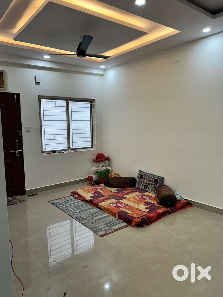 Need girl flatmate for 3 bhk flat