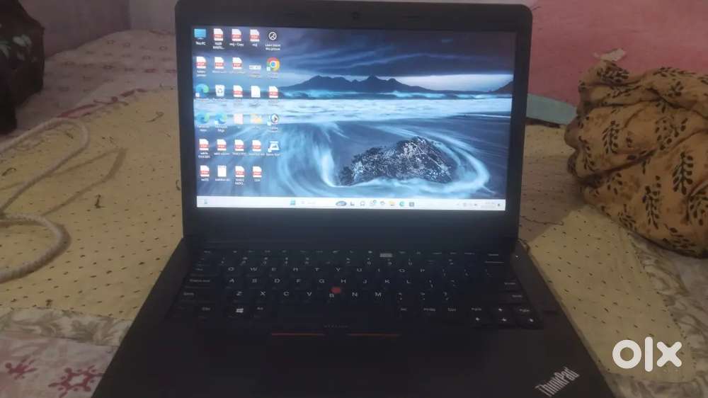 Lenovo think pad 3 hour backup full condition 8gb ram with ssd