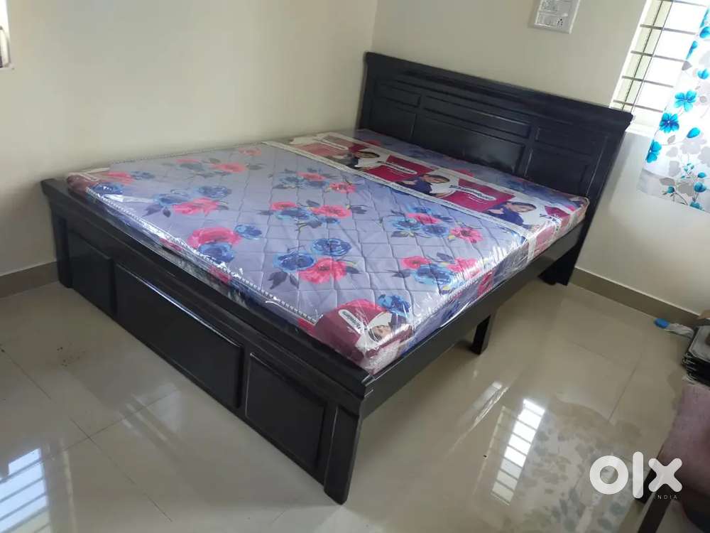 Supreet furniture brand New 5/6.5 without storage