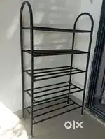 Iron shoe racks with 5 sections