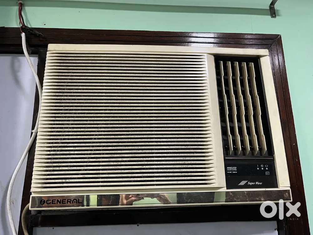 O GENRAL AC 1.5 , 5 HAVELLS FAN, 1 SINGLE BED
