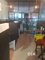 Waiter, shakes, security staffs