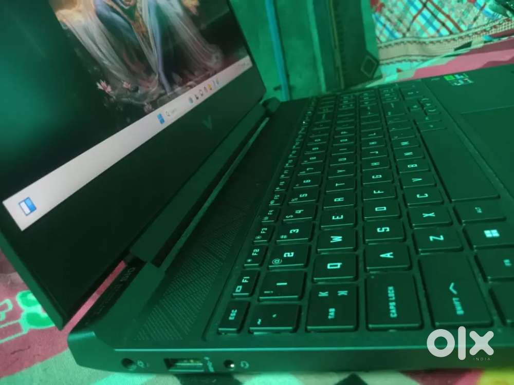 HP VICTUS LAPTOP total new condition 7month old with Bill  warranty