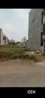 For sale 4 marla facing park plot sector 66b mohali