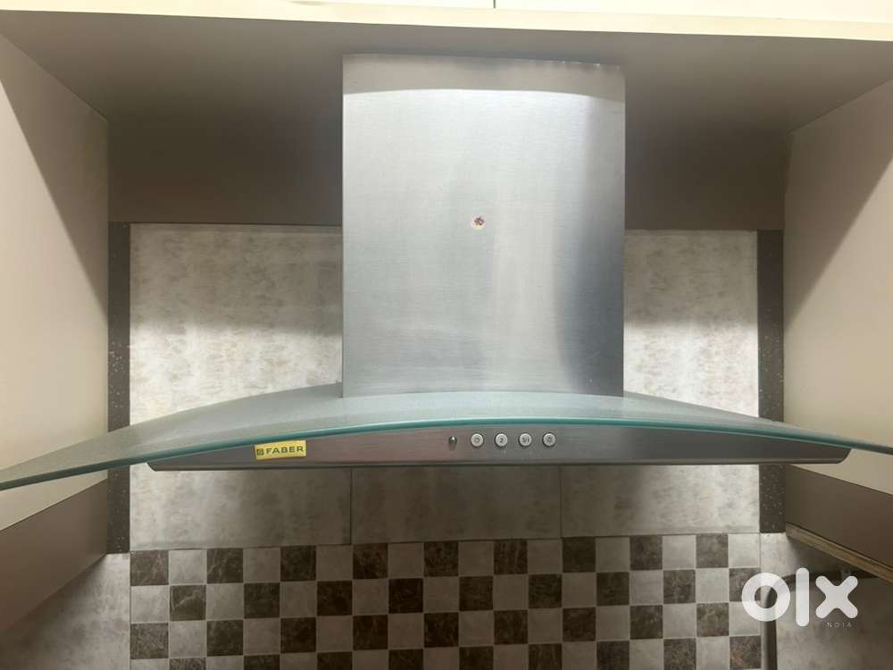 4 Burner Hob and Chiney