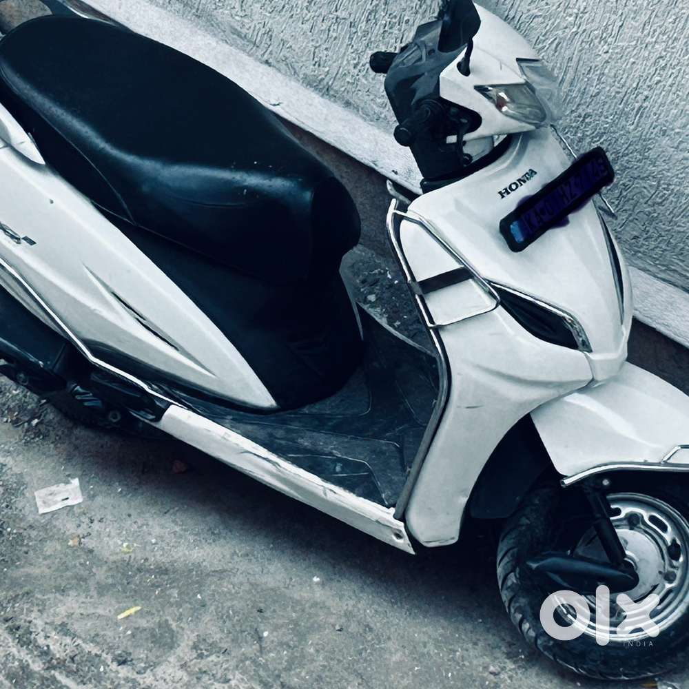 Well maintained, Heavy mileage, 5G Activa DLX with Digital meter