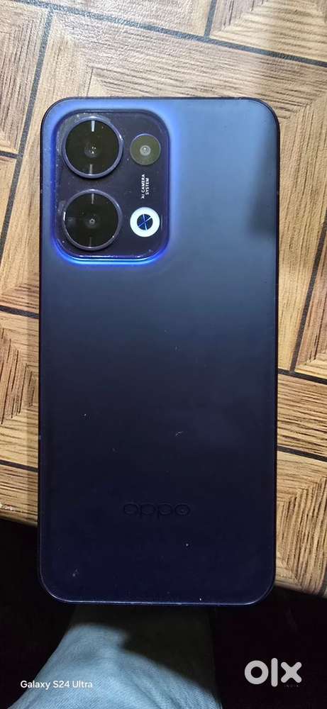 Oppo Reno 13 12gb ram 256 Rom 7 months only bill box charger available