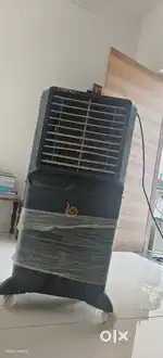 Cooler one year old in good condition any one interested buying this's