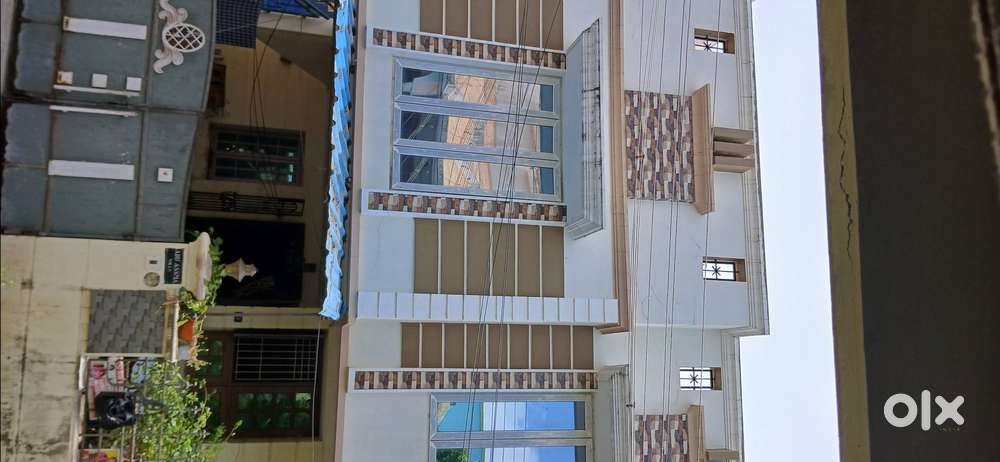 Karaikal Royal mahal road Ground&First semi furn rent.