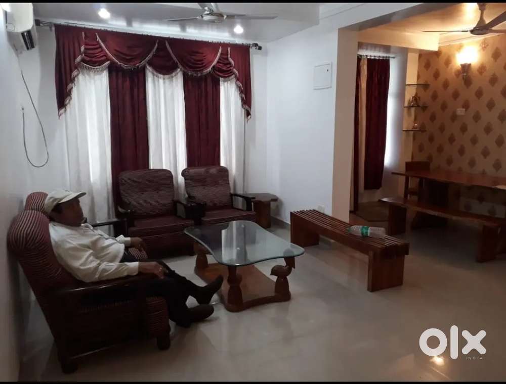 AC FULLY FURNISHED AC 2BHK FLAT WITH ALL AMENITIES AVAILABLE