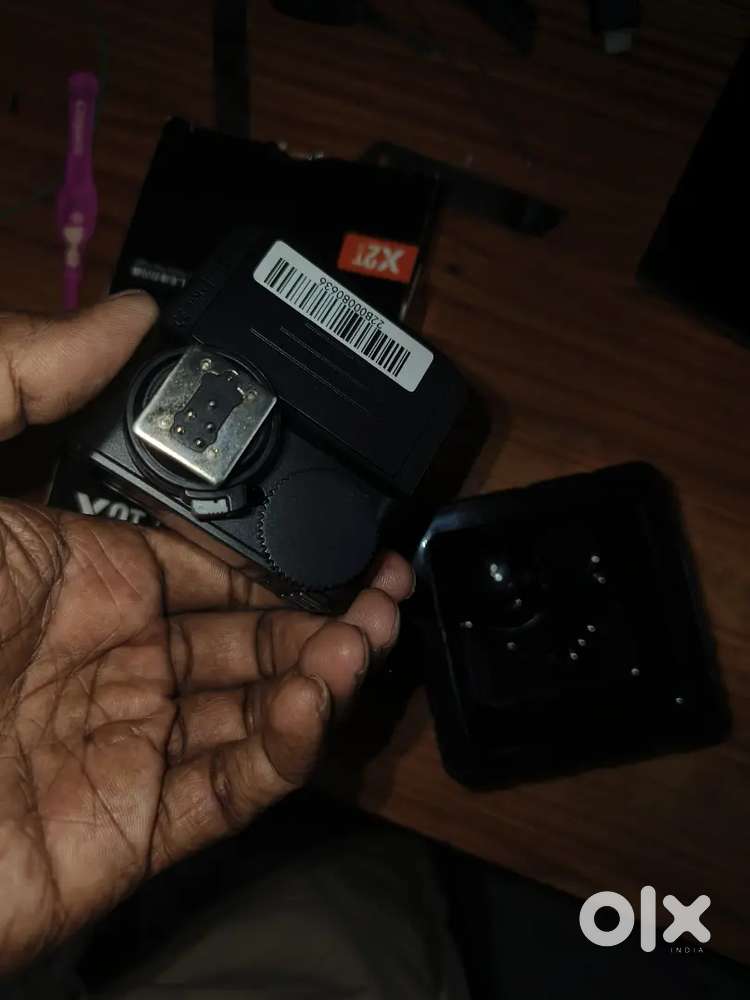 Camera trigger for canon 2000 rs