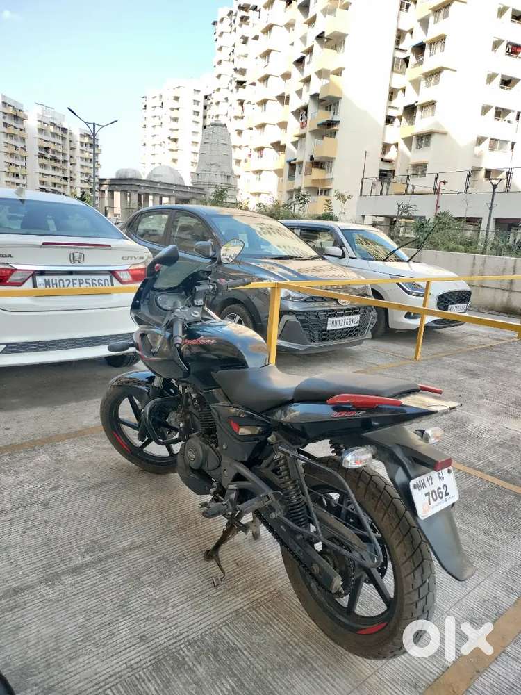 Well maintained, Single handedly used Bajaj Pulsar 180cc