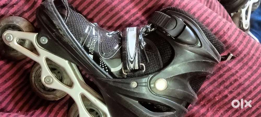 Inline Skating Shoes for 10 to 15 years.