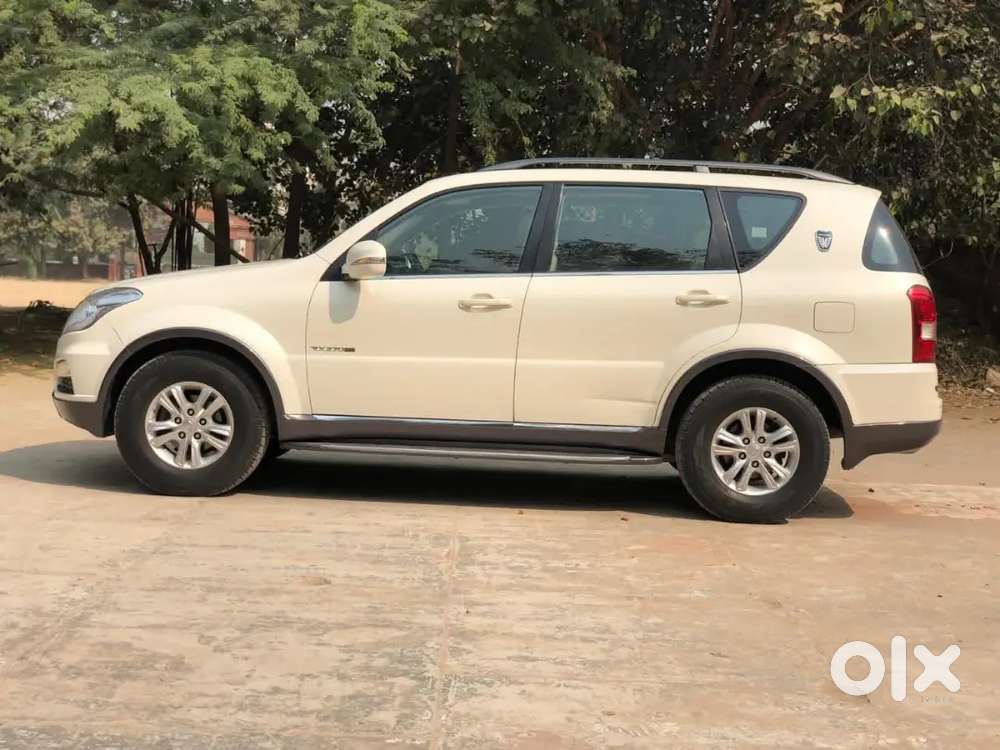 Mahindra Ssangyong Rexton 2013 PB 05 registration