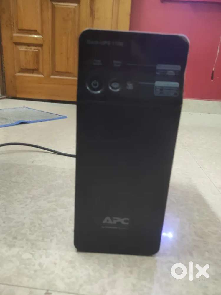 APC BACK UPS 1100