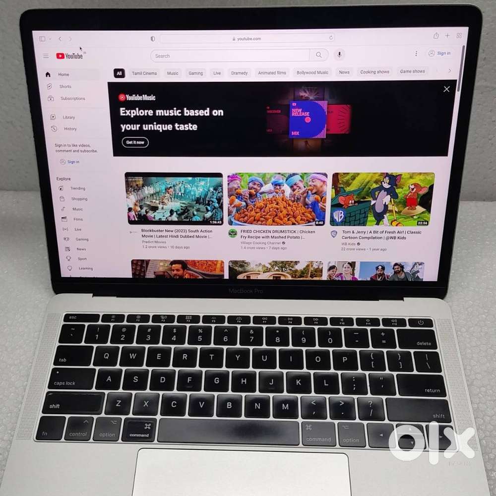 MacBook Pro (13-inch, 2016, Two Thunderbolt 3 ports)