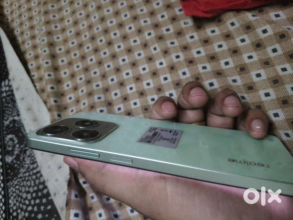 Realme c63 4/64 good condition phone 8 month old