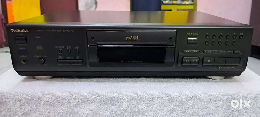 Technics CD Player Model No. SL- PS 770D with Dual DAC