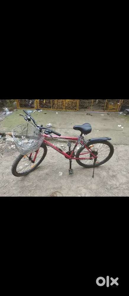 Used for 8 months only  and 21 gear cycle