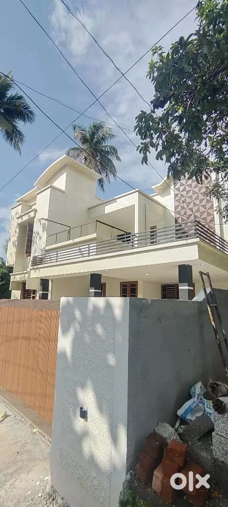 6 cent 4 bhk mylapore 85 lakhs