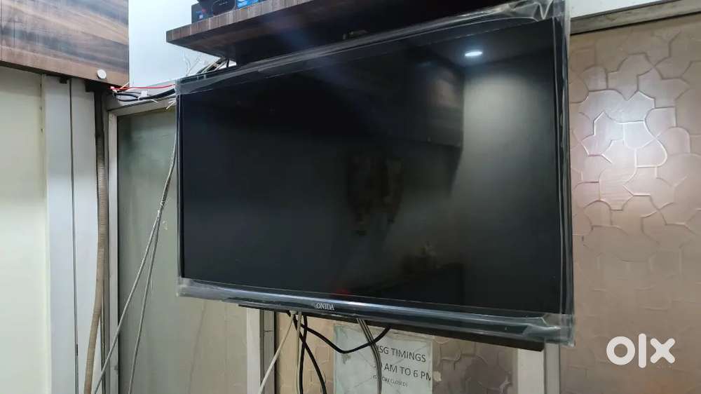 32 INCH LED TV FOR SALE