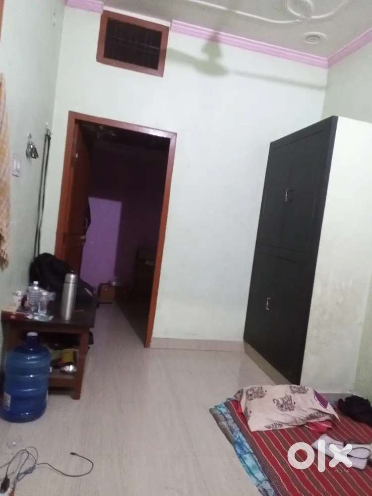 One working condidate required for partnership