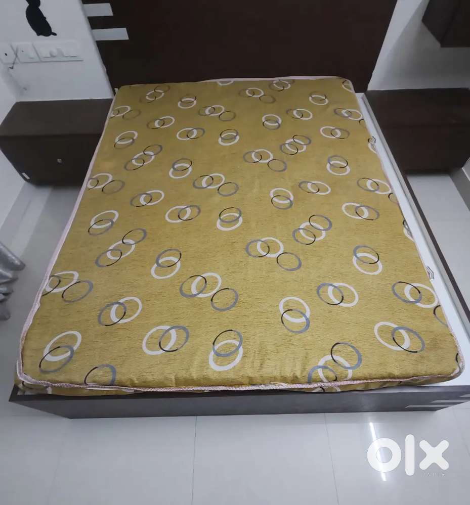 Queen Size Mattress - Good Condition