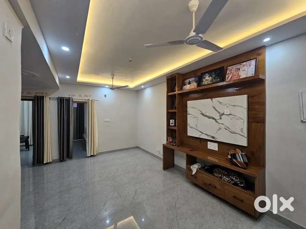 Fully furnished GDA 2BHK flat in well planned gated locality