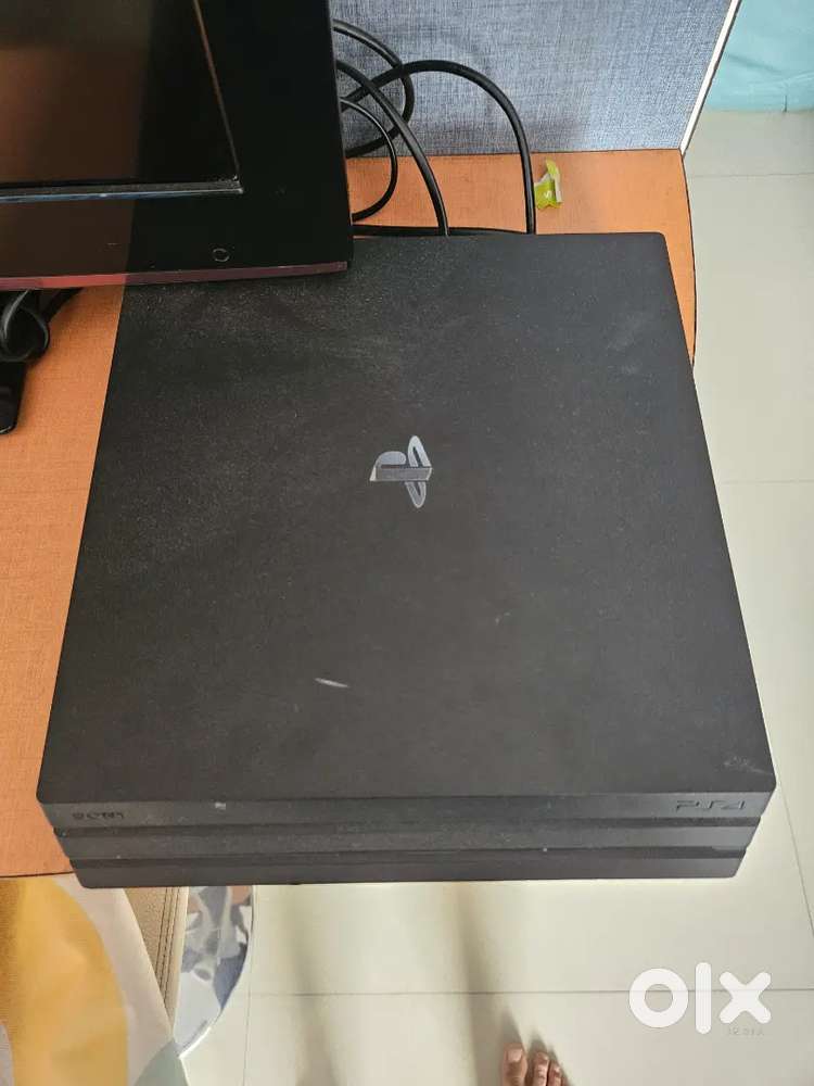 PS4 PRO 1TB for sale