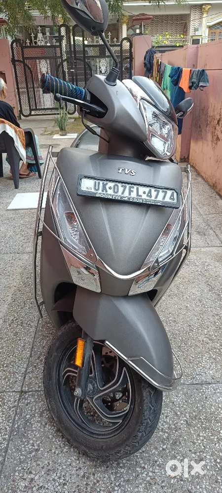 Jupiter 125 top model ,alloy wheels