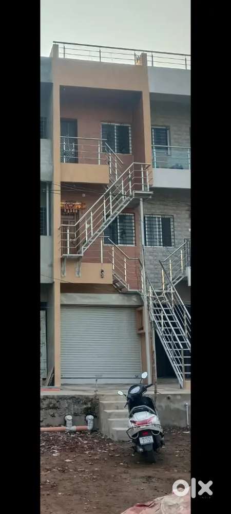 Shop + 1RK +1 Big Room on Rent