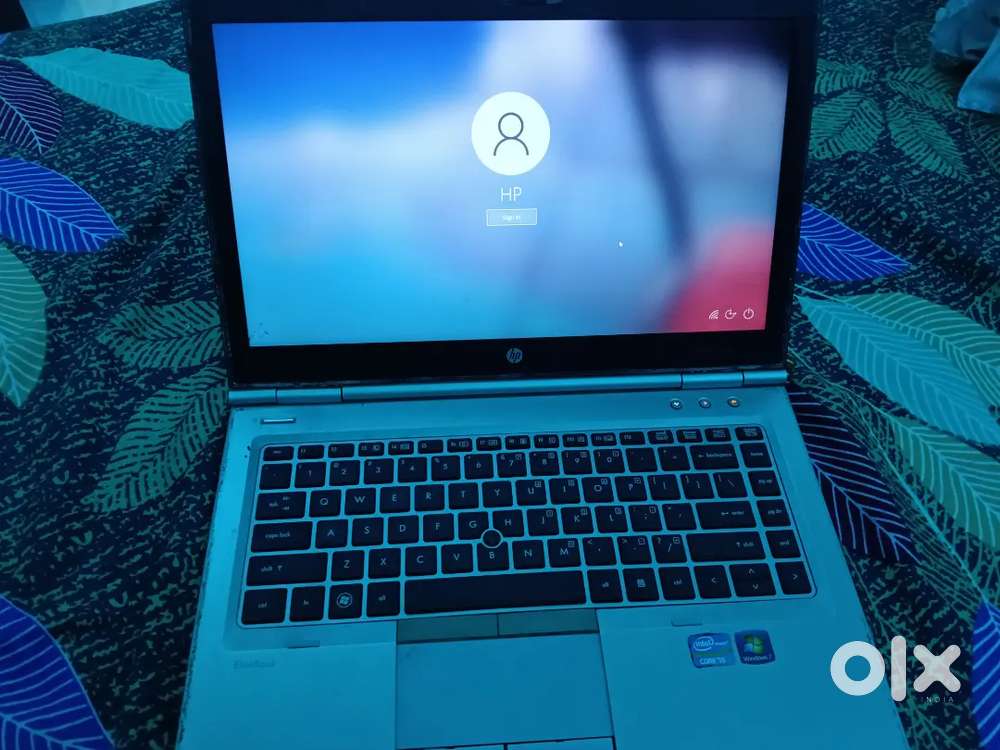 HP ELITEBOOK Intel core 2.5Ghz 4 GB ram