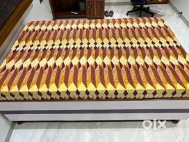 Diwan Bed 4X6 Feet with Storage High Quality Wooden Ply Good Condition