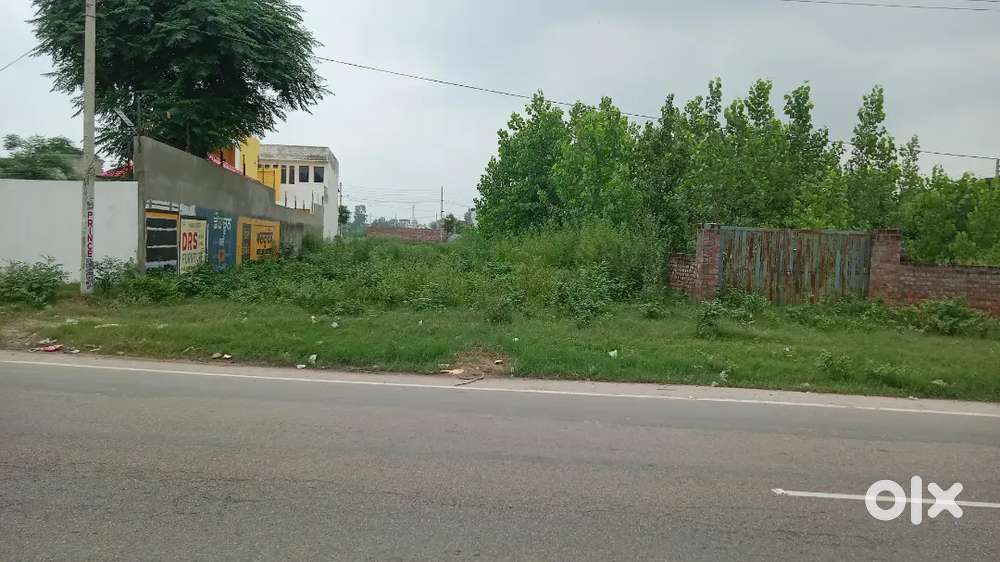 Comercial Plot size 40x243 sqfeet two side open