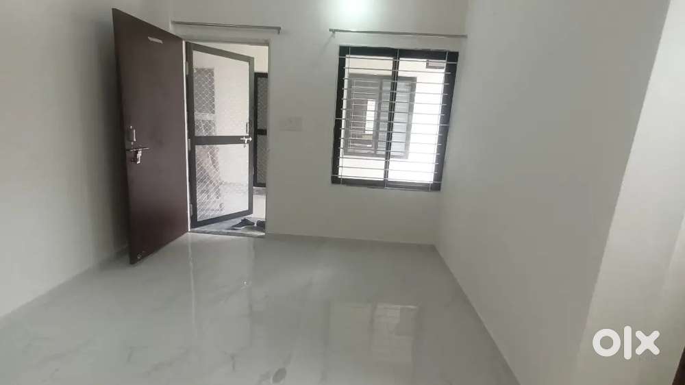 Newly 1 bhk flat semi furnished in rohit nagar