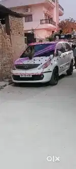 Gadi dusra liyagya hai isliye sael kar hare hai