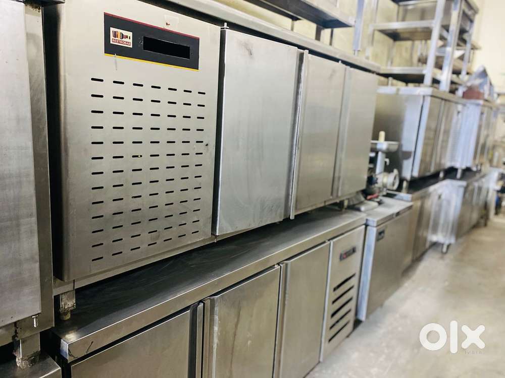 Old used restaurant kitchen equipments